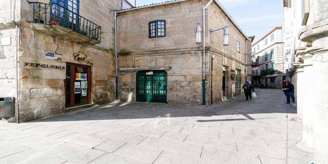 Turoqua Hostel Pontevedra Bagian luar foto