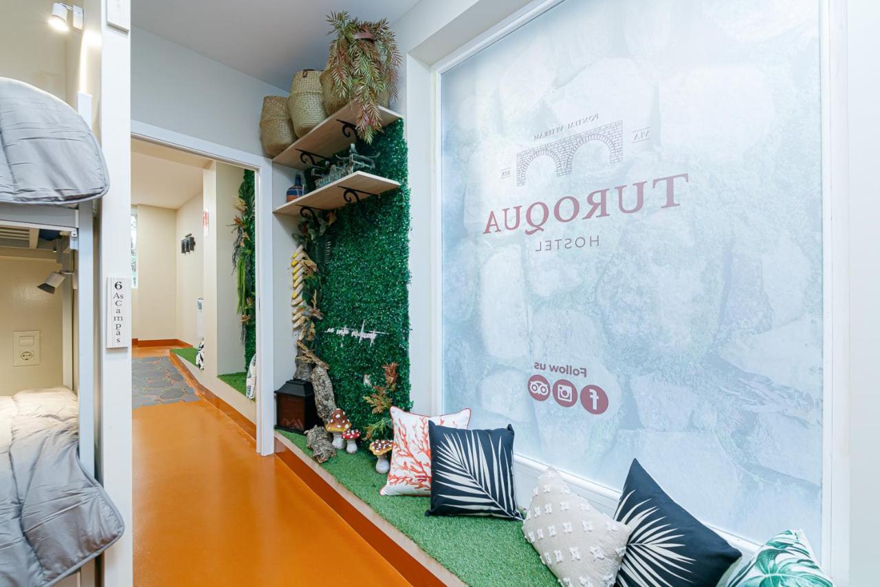 Turoqua Hostel Pontevedra Bagian luar foto
