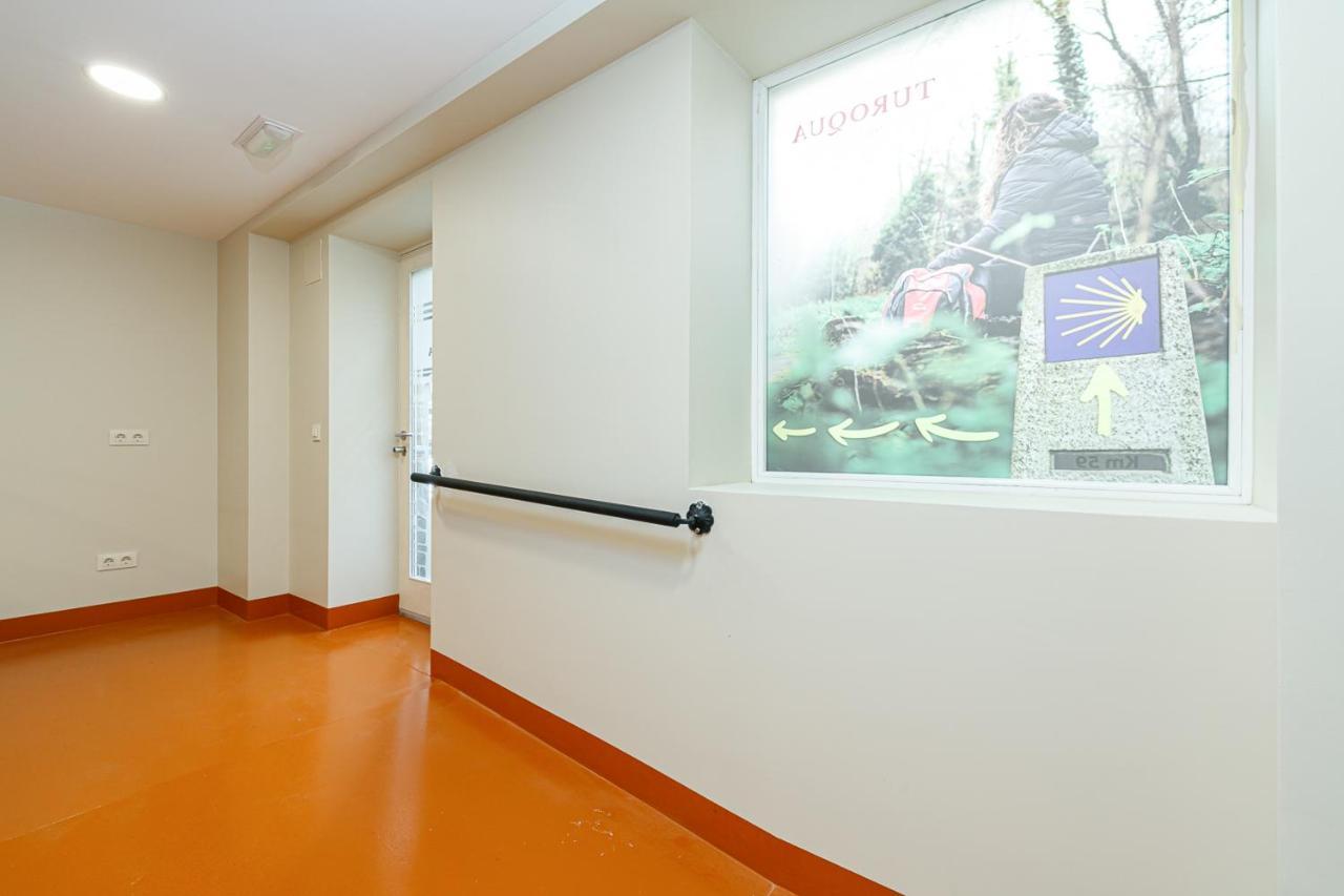 Turoqua Hostel Pontevedra Bagian luar foto