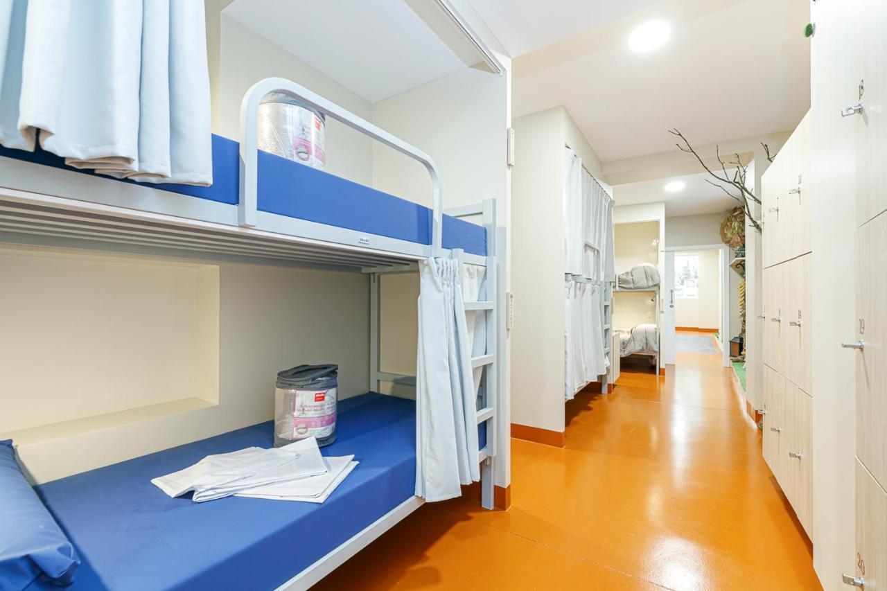 Turoqua Hostel Pontevedra Bagian luar foto